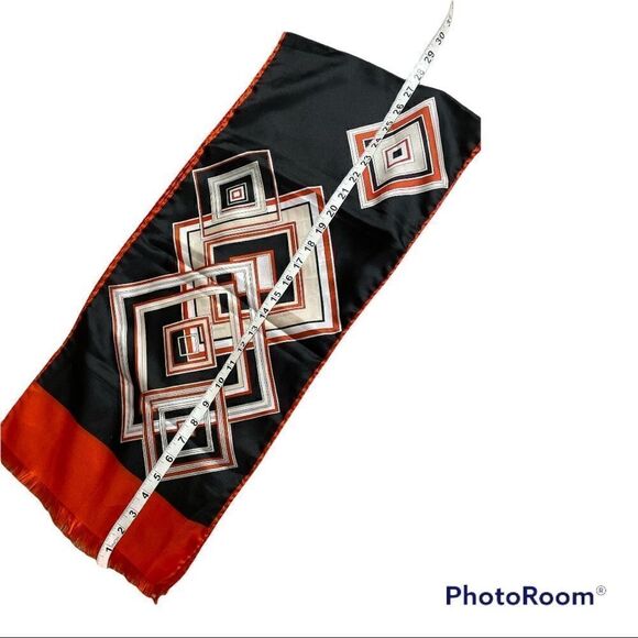 Vintage Leonardi Silky Scarf - Picture 5 of 6